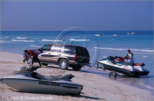 UNITED ARAB EMIRATES - DUBAI - la spiaggia di Jumeira