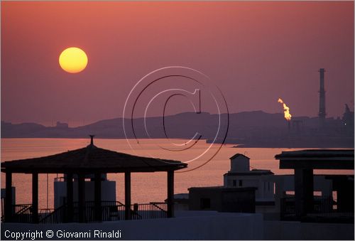 EGYPT - Marsa Matrouh - tramonto sulla zona industriale