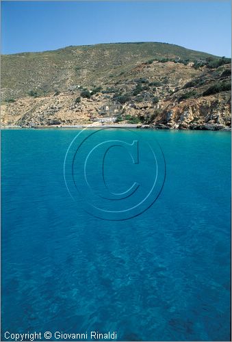 TUNISIA - La Galite - la cala a sud dell'isola