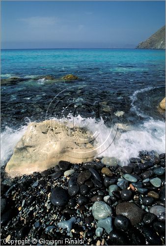 TUNISIA - La Galite - la cala a sud dell'isola