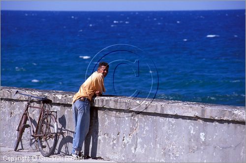 CUBA - HAVANA - Cojimar - piccolo villaggio sulla costa ad est della citt