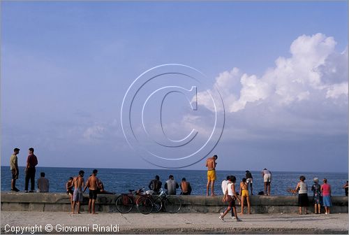 CUBA - HAVANA - Malecom Tradicional