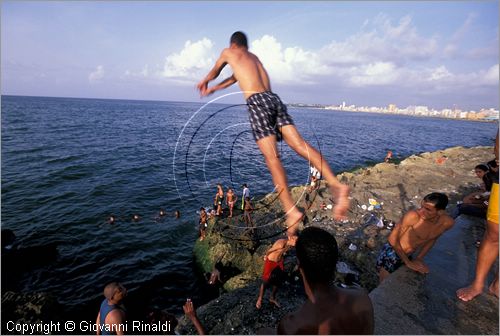 CUBA - HAVANA - Malecom Tradicional