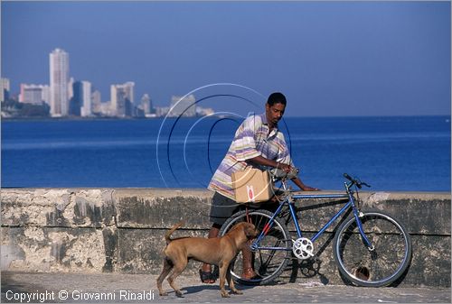 CUBA - HAVANA - Malecom Tradicional