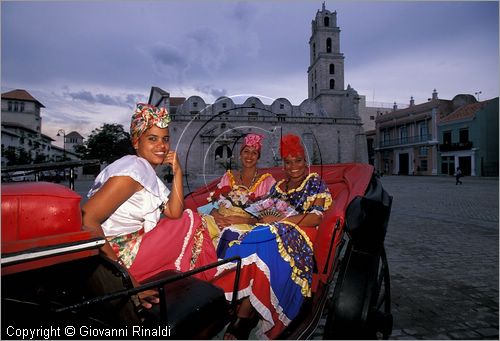 CUBA - HAVANA - La Habana Vieja - Plaza San Francisco