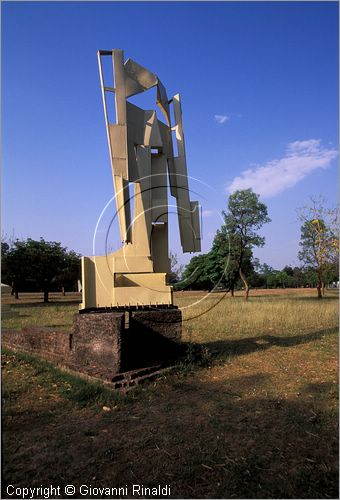 INDIA (PUNJAB) - CHANDIGARH - citt interamente progettata da Le Corbusier negli anni '50 - Capitol - settore 1 (zona degli edifici governativi) - Sculpture Park