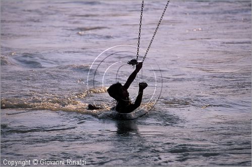 INDIA (UTTAR PRADESH) - Haridwar - citt di pellegrinaggio sulle rive del Gange