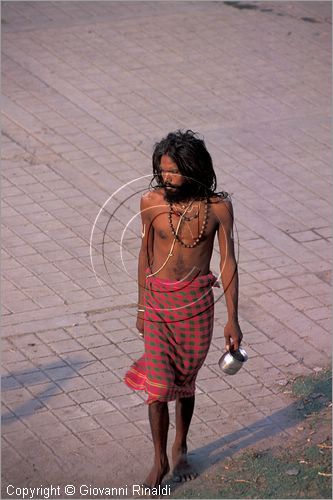 INDIA (UTTAR PRADESH) - Haridwar - citt di pellegrinaggio sulle rive del Gange