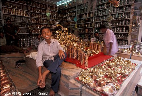 INDIA (UTTAR PRADESH) - Haridwar - citt di pellegrinaggio sulle rive del Gange - Bara Bazaar