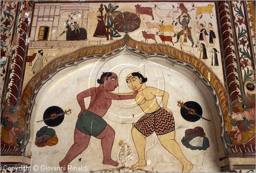 INDIA (HIMACHAL PRADESH) - Arki - il Forte di Arki - sala degli affreschi