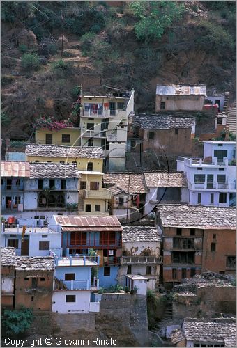 INDIA (UTTAR PRADESH) - Deo Prayag - cittadina alla confluenza di due affluenti del Gange