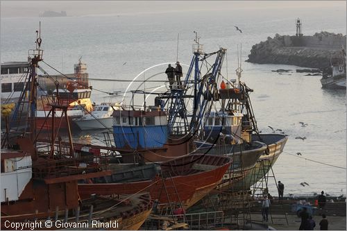 MAROCCO - MAROC - MOROCCO - ESSAOUIRA - veduta della zona del porto dove sono i cantieri navali