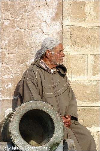 MAROCCO - MAROC - MOROCCO - ESSAOUIRA - cannone sulla Bab El Menzah