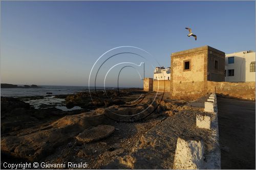 MAROCCO - MAROC - MOROCCO - ESSAOUIRA - veduta al tramonto dalla terrazza della grande piazza Moulay Hassan