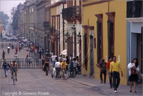 MEXICO - Oaxaca - Macedonio Alcala