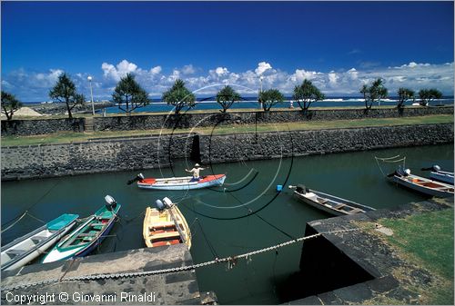 LA REUNION (Indian Ocean) - St.-Pierre