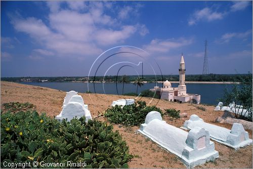 EGYPT - Rosetta (Rashid) - Moschea Abu Mandur lungo il Nilo