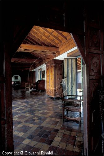 CUBA - Santiago de Cuba - Casa di Diego Velazquez costruita nel 1516 da Herman Cortes, è la più antica casa dell'America Latina ora museo de Ambiente Historico Cubano