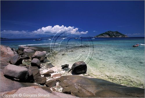 SEYCHELLES (Indian Ocean) - (La Digue Island) - Grand Soeur Island