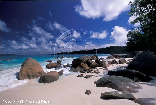 SEYCHELLES (Indian Ocean) - PRASLIN ISLAND - Anse Lazio