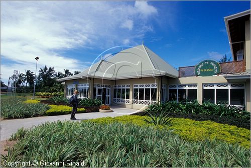 SEYCHELLES (Indian Ocean) - PRASLIN ISLAND - aeroporto