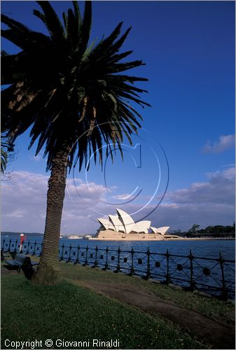 AUSTRALIA - SYDNEY - veduta dell'Opera House da The Rocks