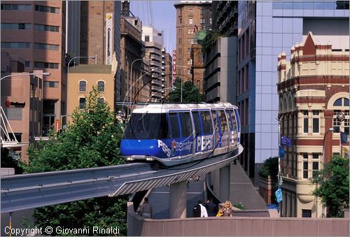 AUSTRALIA - SYDNEY - Darling Harbour - monorotaia sul Pyrmont Bridge