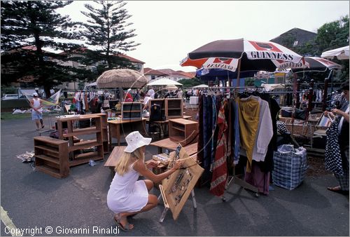 AUSTRALIA - SYDNEY - Bondy Beach - mercatino della domenica