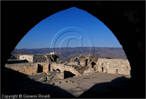 SYRIA - Crac dei Cavalieri (Qala'at al-Hosn) costruito dai crociati nel 1150 poi conquistato ed ampliato dal sultano Baibars nel 1271 - cortile interno