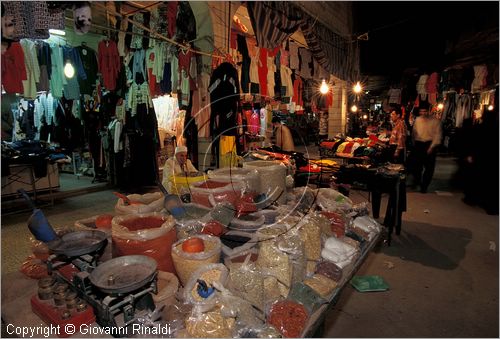 SYRIA - Hama nella Valle dell'Oronte - il Souq nel centro