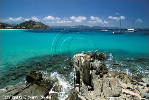 CARAIBI - ISOLE VERGINI BRITANNICHE - PETER ISLAND - Deadman Bay