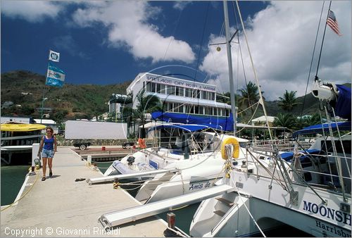 CARAIBI - ISOLE VERGINI BRITANNICHE - ISOLA DI TORTOLA - Road Town - Village Cay Hotel & Marina