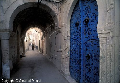 TUNISIA - TUNISI - La Medina - particolare portale