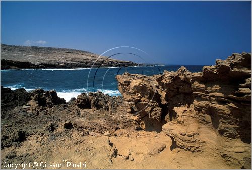 TUNISIA - El Haouria (Cap Bon) - la costa