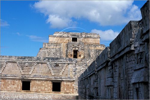 MEXICO - YUCATAN - Area archeologica di Uxmal, Centro cerimoniale Maya-Puc (600 - 900 d.C.) - Quadrangulo de las monjas - complesso di quattro edifici che formano un gran patio