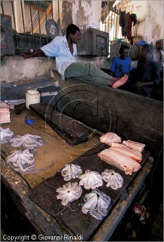 TANZANIA - ZANZIBAR  (Oceano Indiano) - Stone Town - il mercato